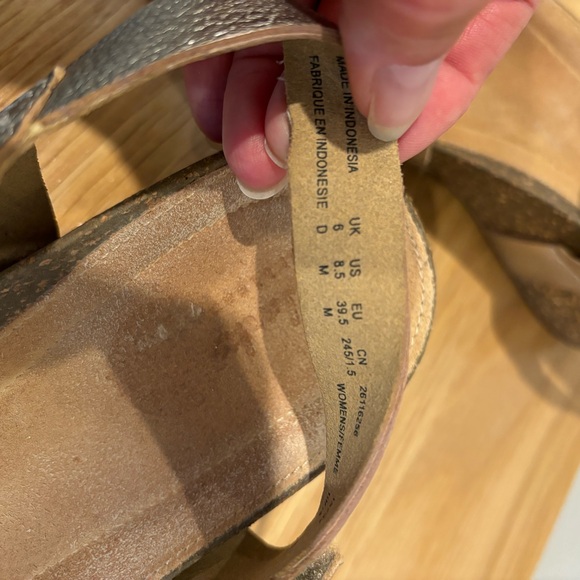 Clarks Temira Compass Mid Heel Silver Wedge Strappy Sandals Women's 8.5 26116256 - Picture 4 of 5